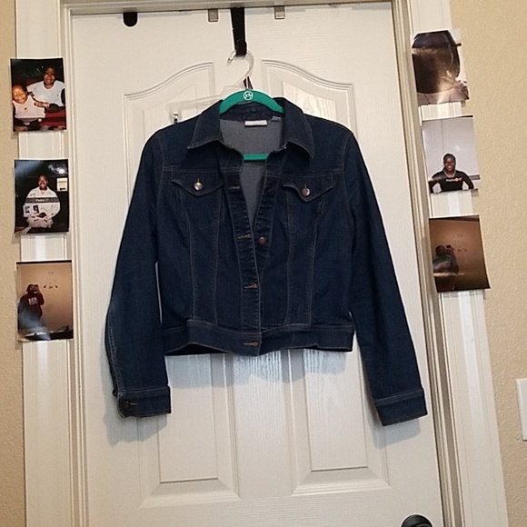 Jean jackets - Picture 1 of 2
